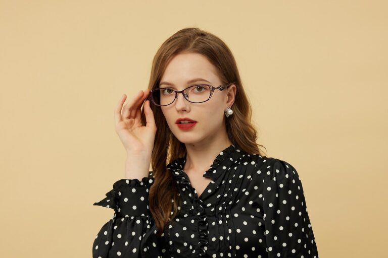 Lunettes et confiance en soi : un accessoire qui change tout